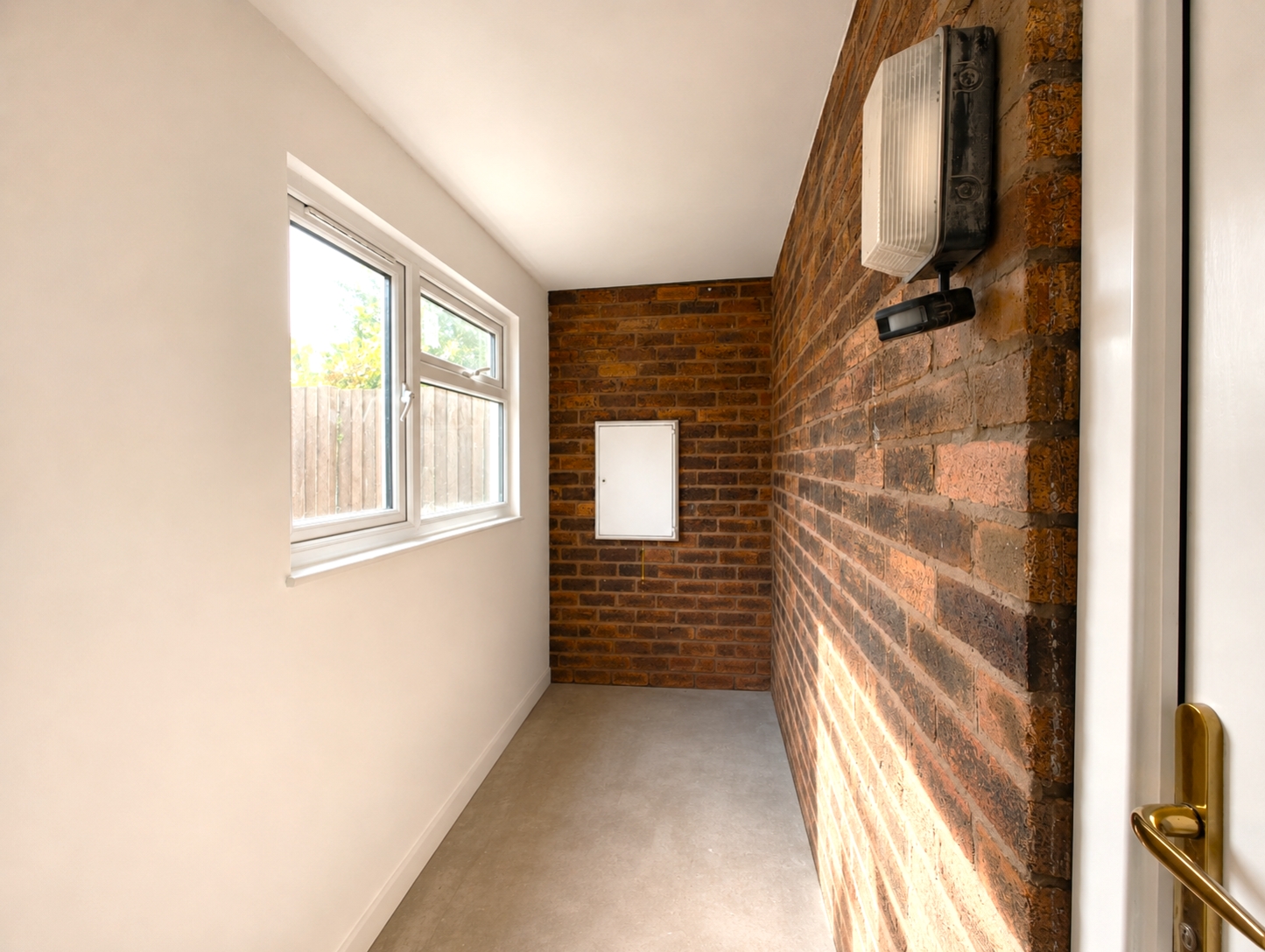 Beach Road, Bilston, West Midlands, WV14 6QF