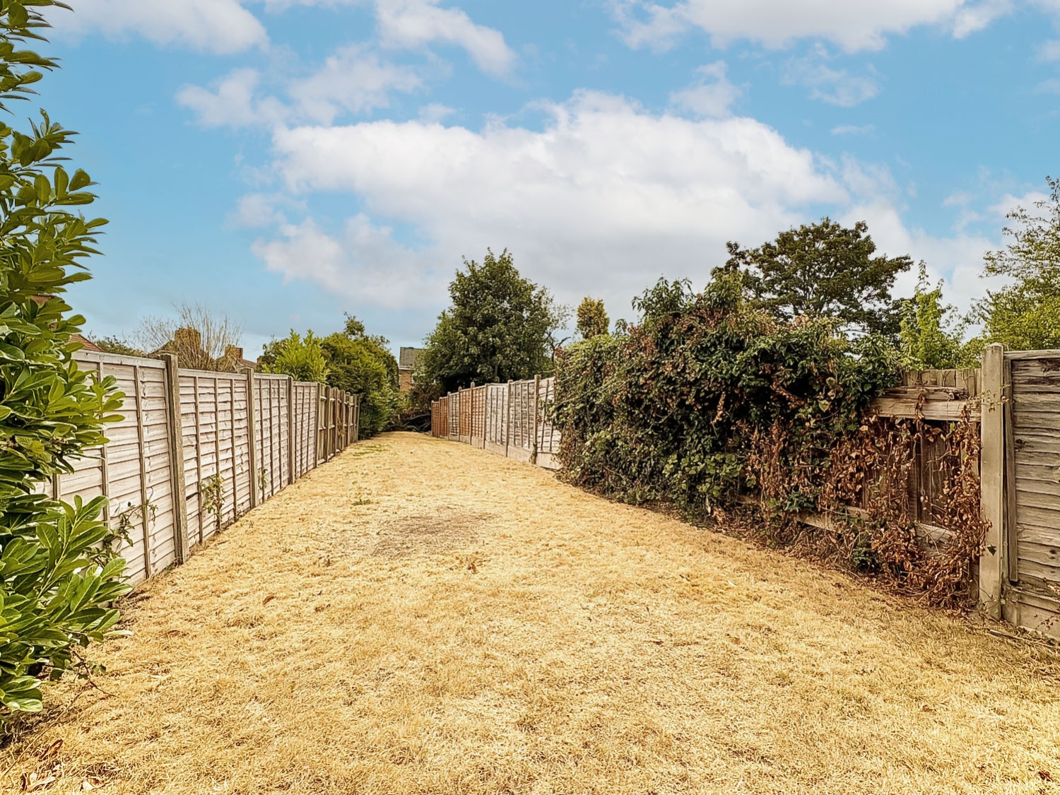 Ivyhouse Lane, COSELEY, WV14