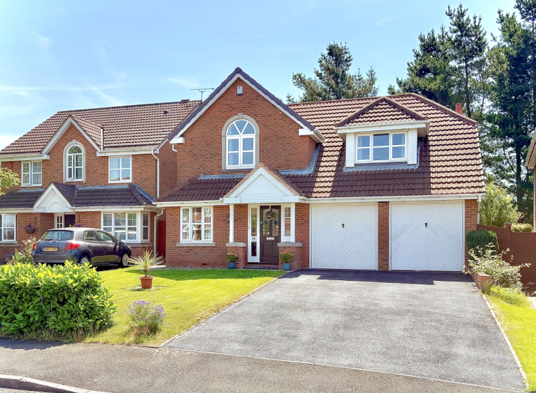 Snowshill Gardens, Dudley, DY1 3LU