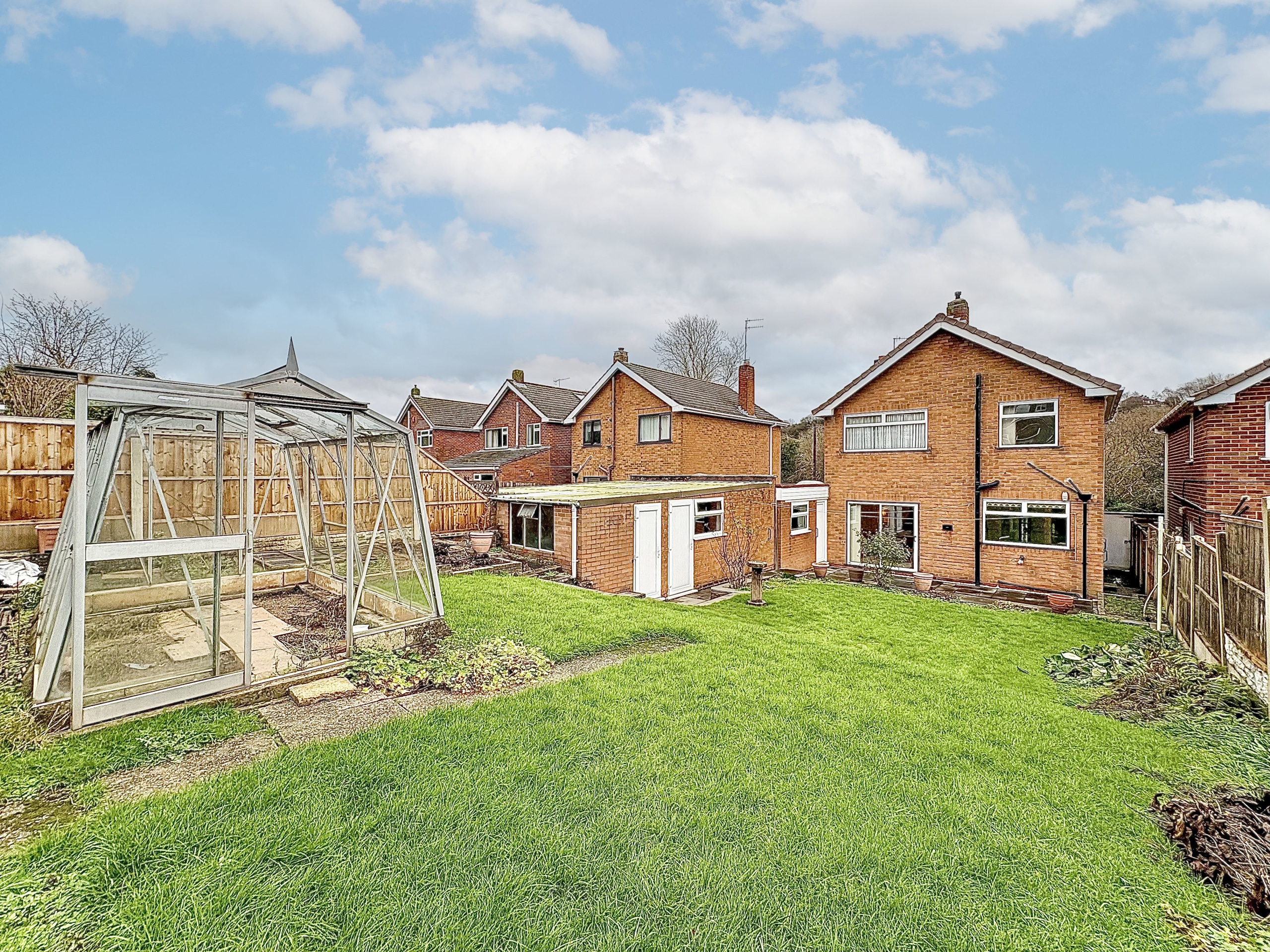 Cotwall End Road, LOWER GORNAL, DY3 3EJ