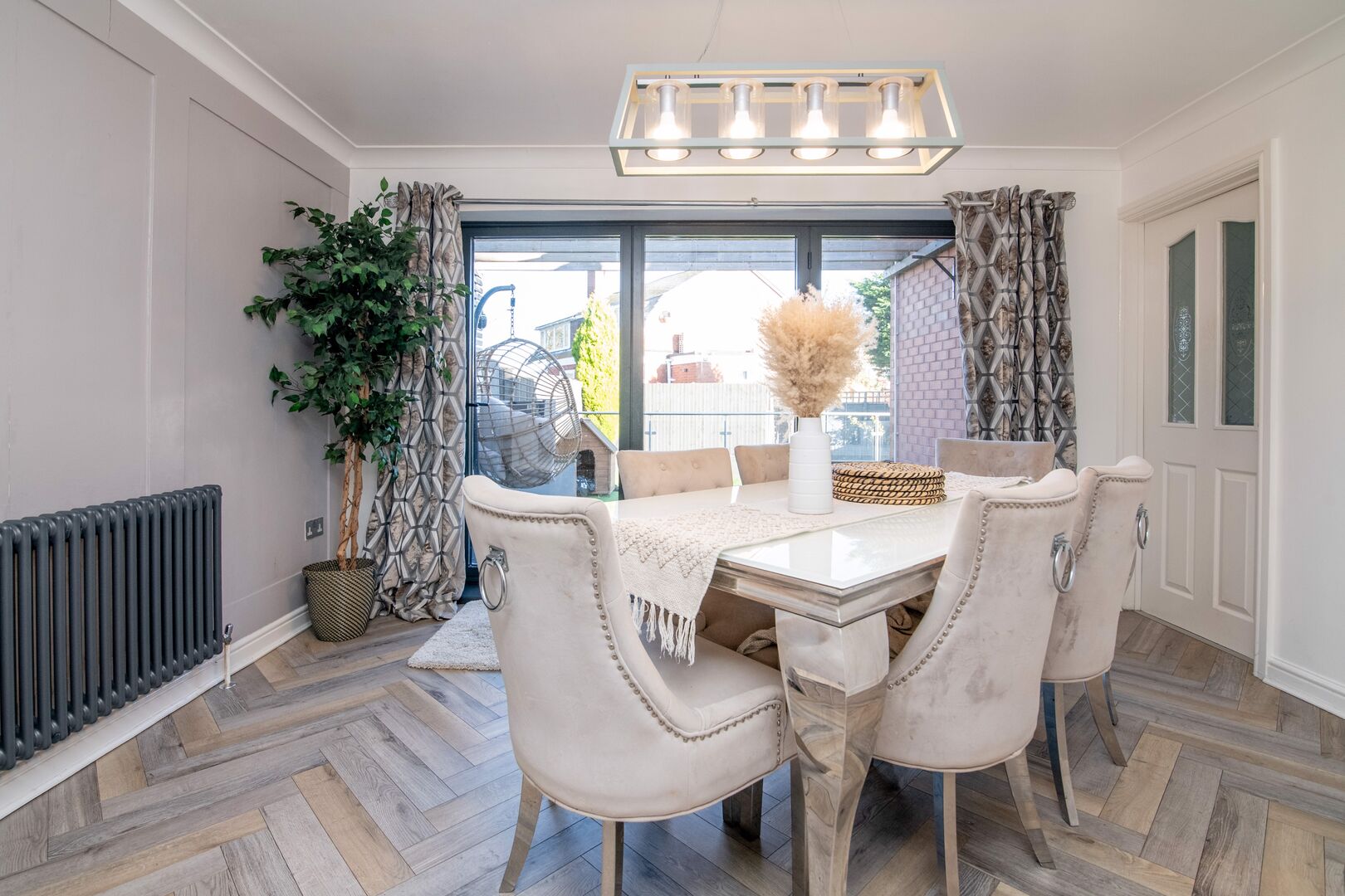 Woden Road East, Wednesbury