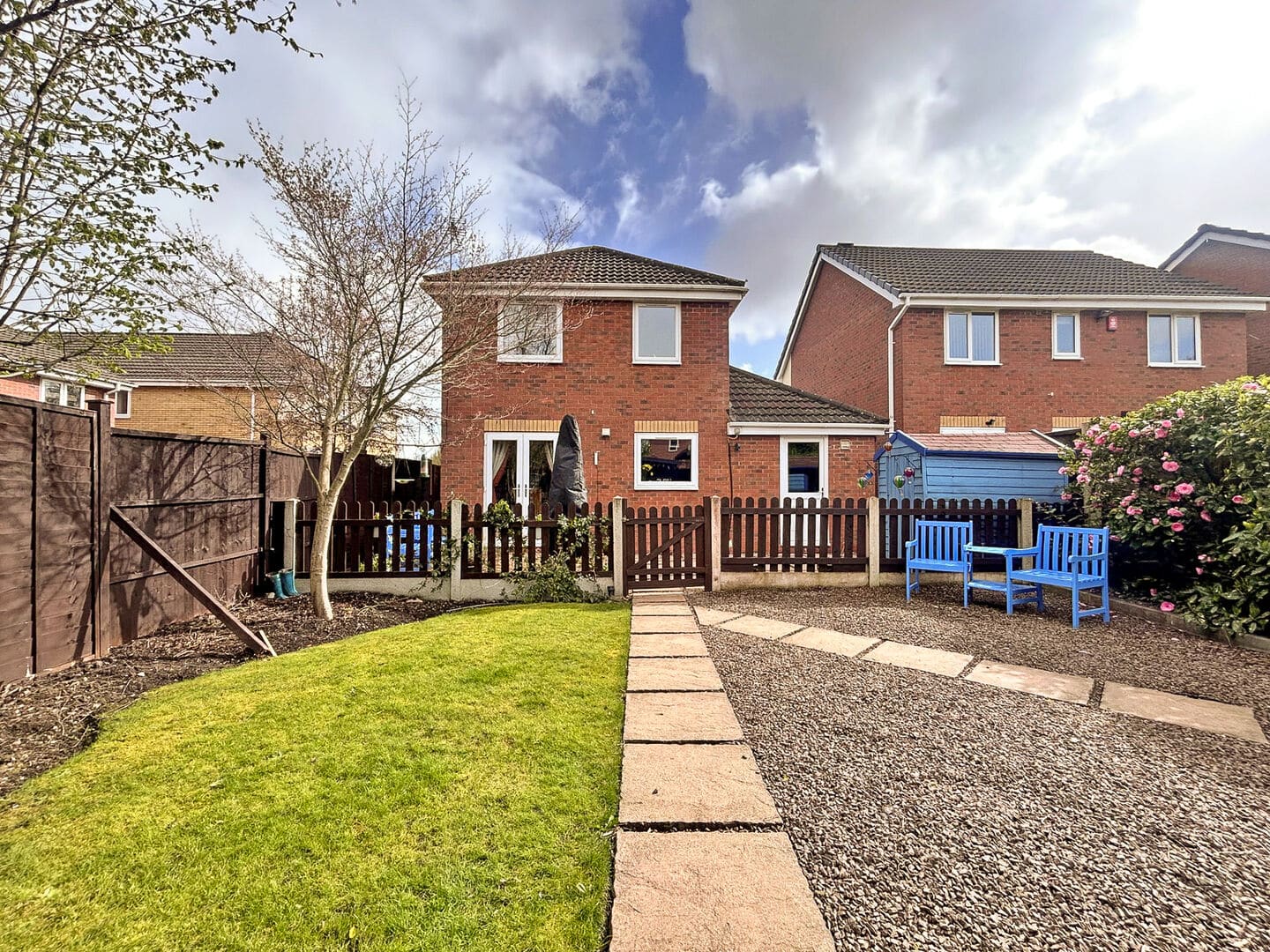 Constantine Way, Bilston