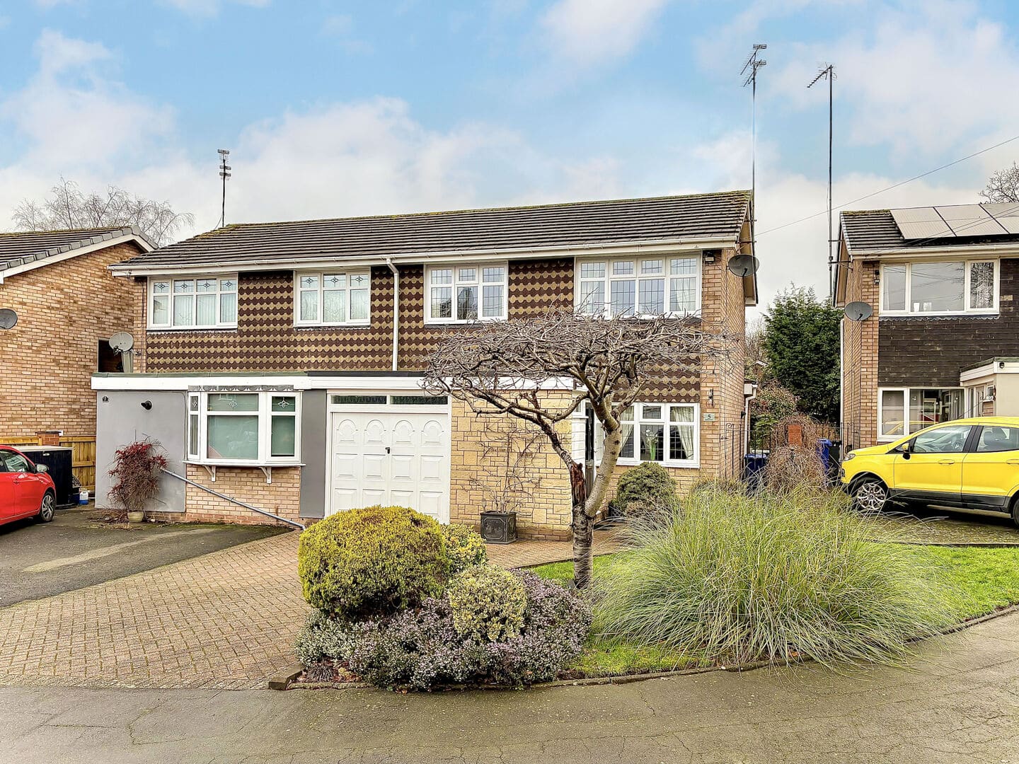 Melford Close, SEDGLEY, DY3 3QU