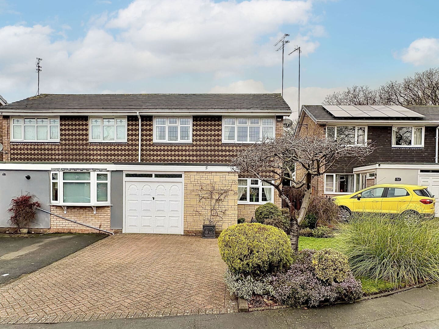 Melford Close, SEDGLEY, DY3 3QU