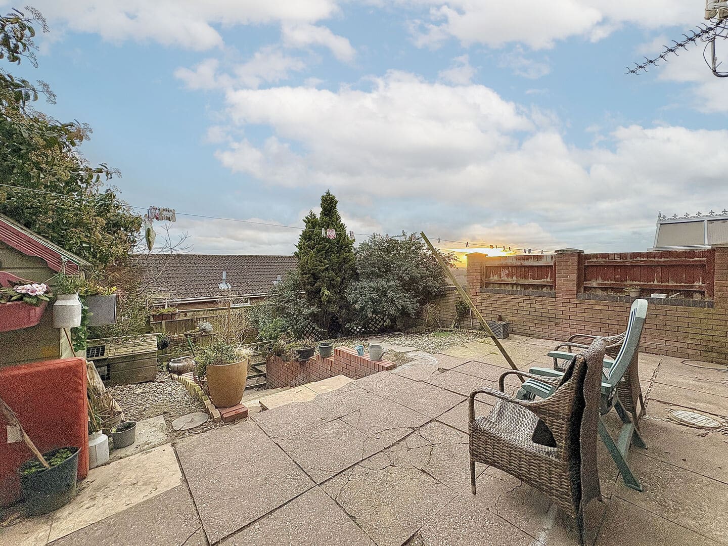 Osberton Drive, MILKING BANK, DY1 2UG