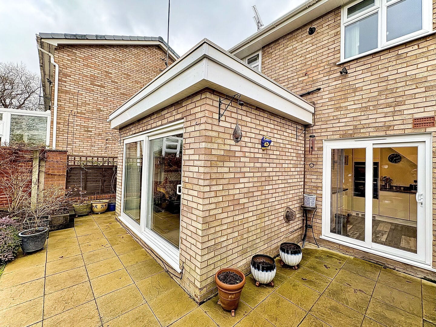 Melford Close, SEDGLEY, DY3 3QU